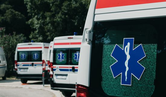 英山救护车转运病人过路高速收费吗?